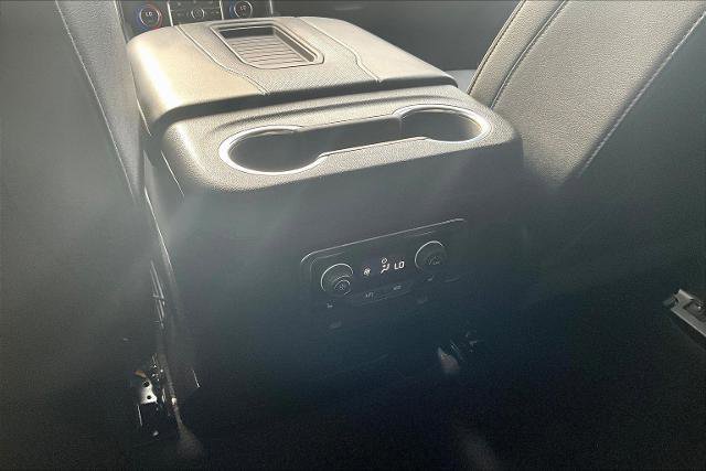 Used 2023 Chevrolet Suburban Premier image 10
