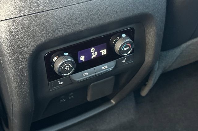 New 2026 Chevrolet Traverse High Country image 17