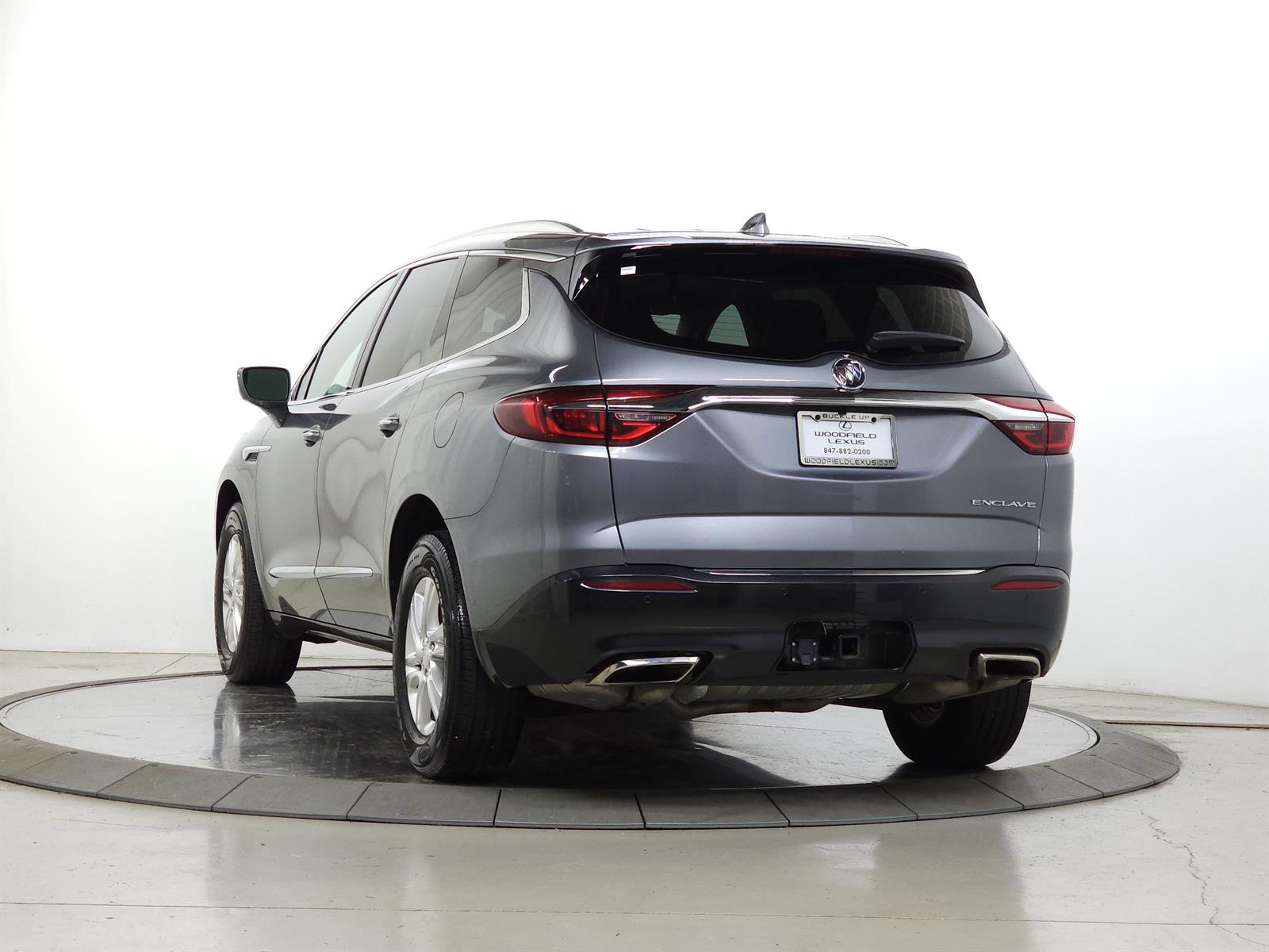 Used 2019 Buick Enclave Essence image 5
