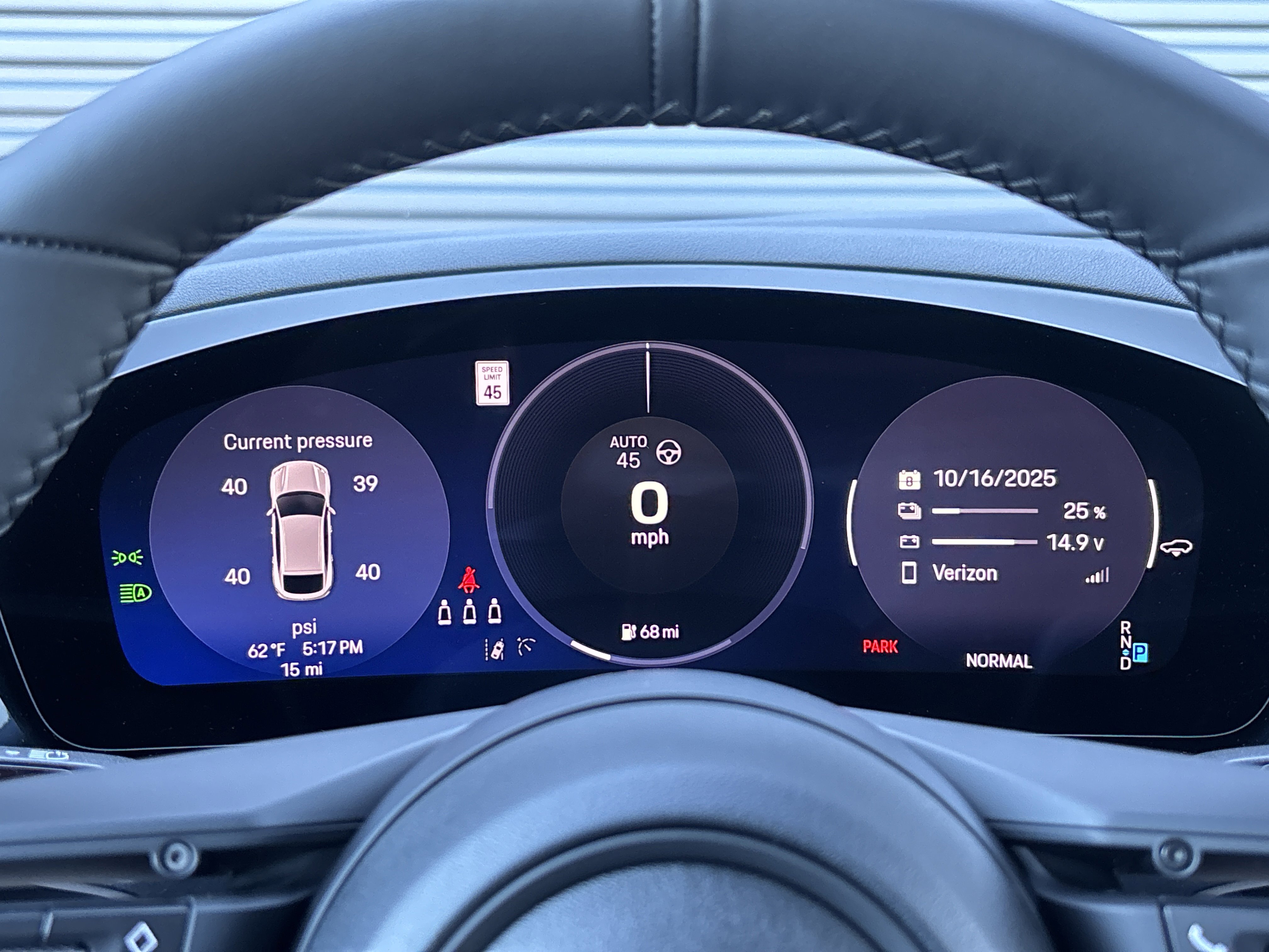 Used 2025 Porsche Macan Electric image 17