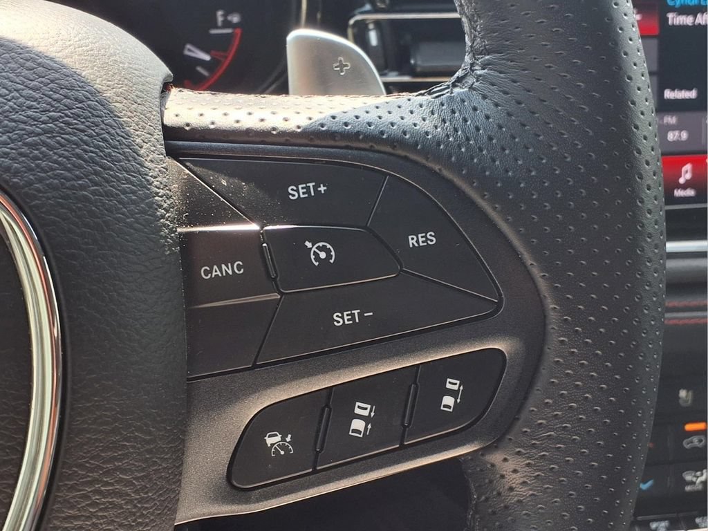 Used 2025 Dodge Durango R/T AWD/4WD image 18