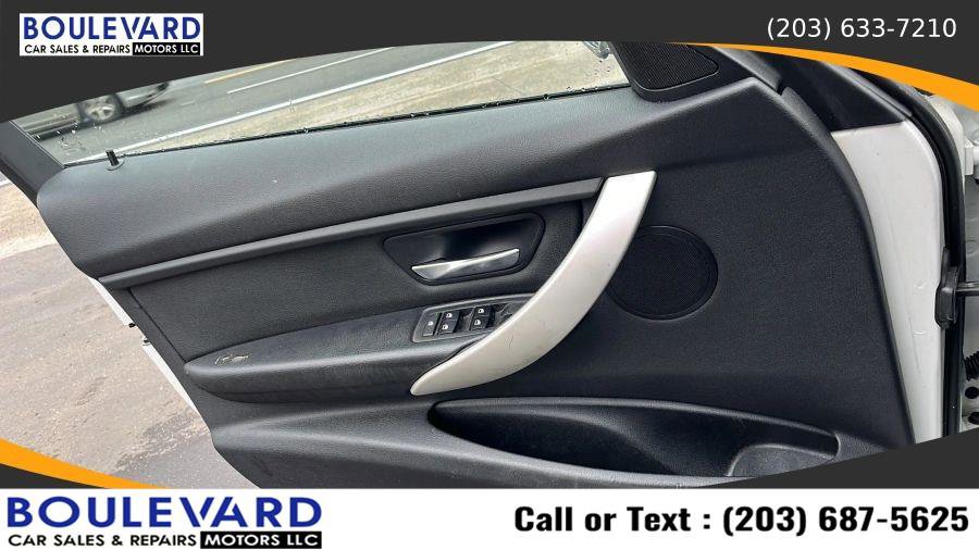 Used 2014 BMW 320i Sedan RWD image 26