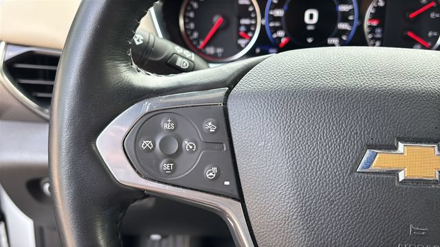 Used 2022 Chevrolet Traverse Premier FWD image 21