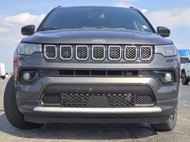 Used 2023 Jeep Compass Limited AWD/4WD image 11