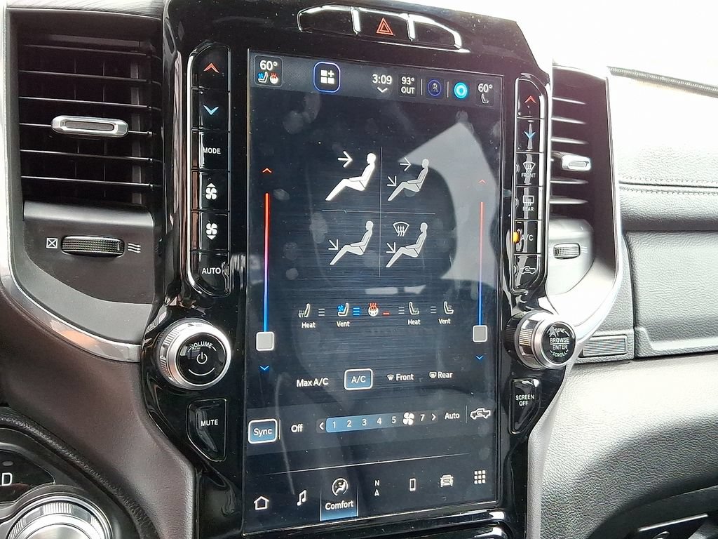 Used 2023 RAM 1500 Laramie AWD/4WD image 16