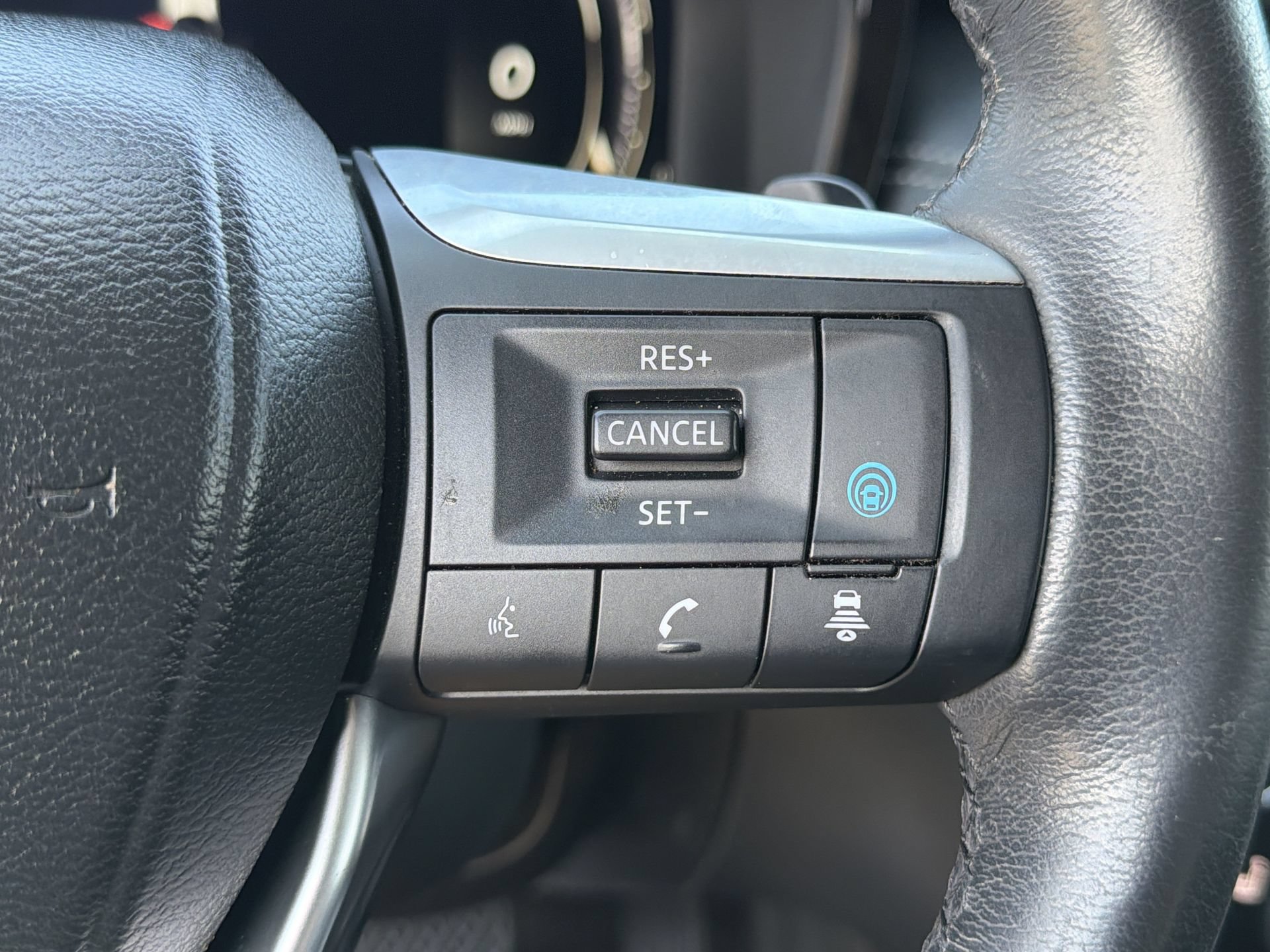 Used 2023 INFINITI QX60 Luxe w/ Cargo Package AWD/4WD image 14