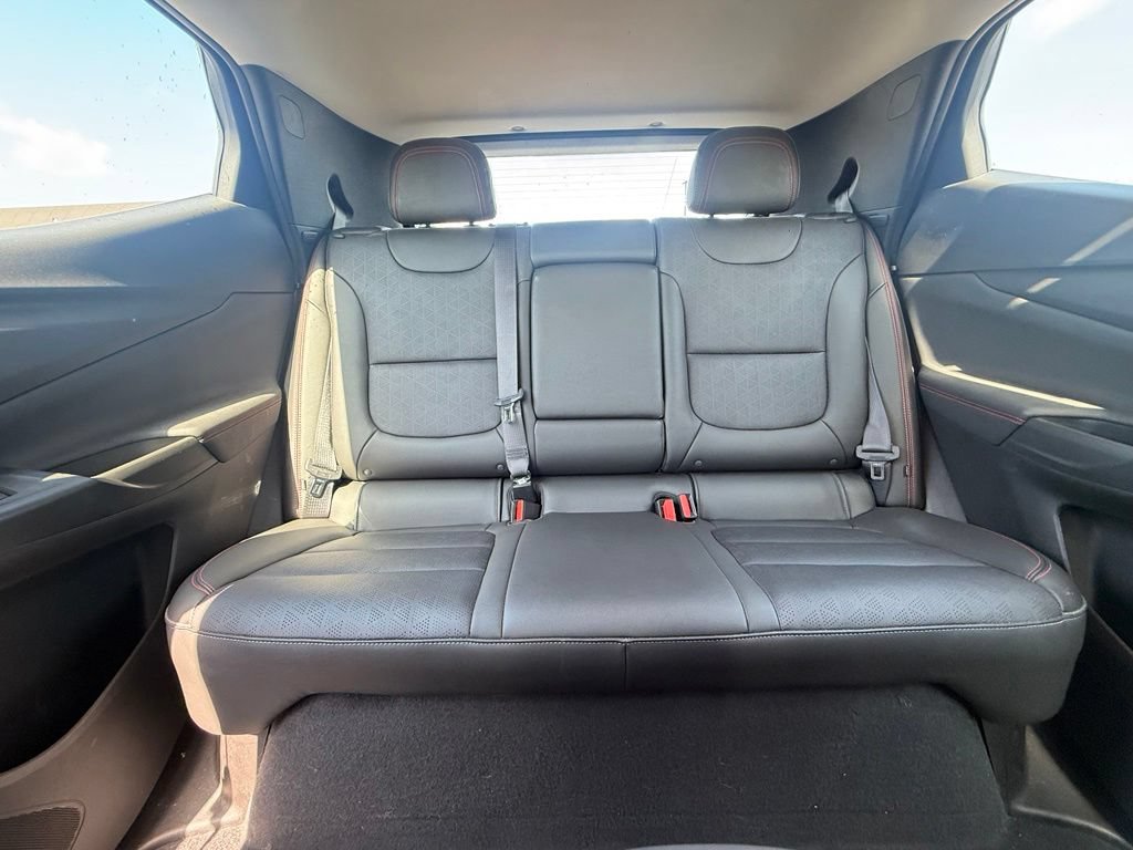 Used 2023 Chevrolet Bolt EUV LT w/ Convenience Package FWD image 29