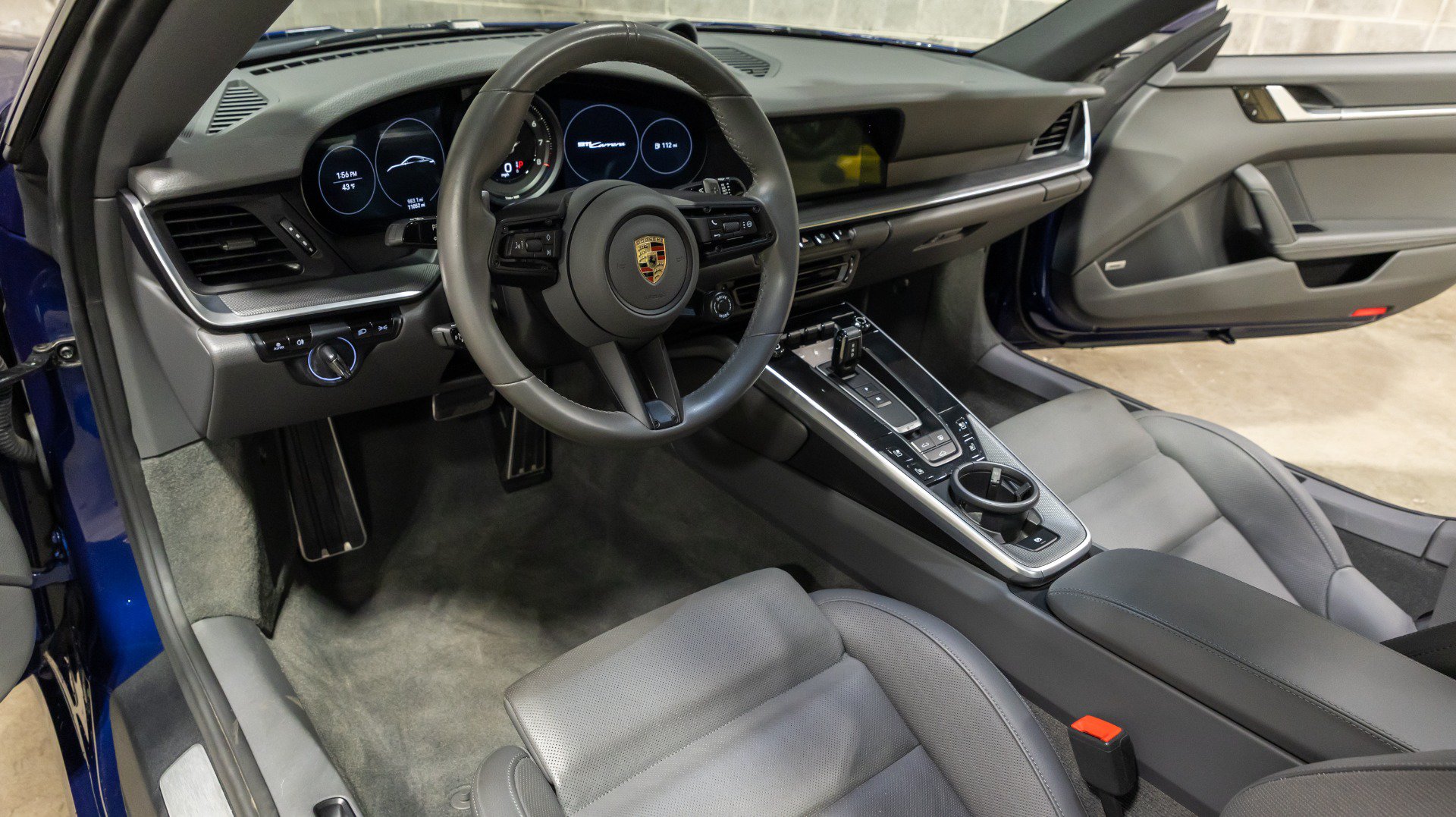 Used 2020 Porsche 911 Carrera w/ Premium Package RWD image 34