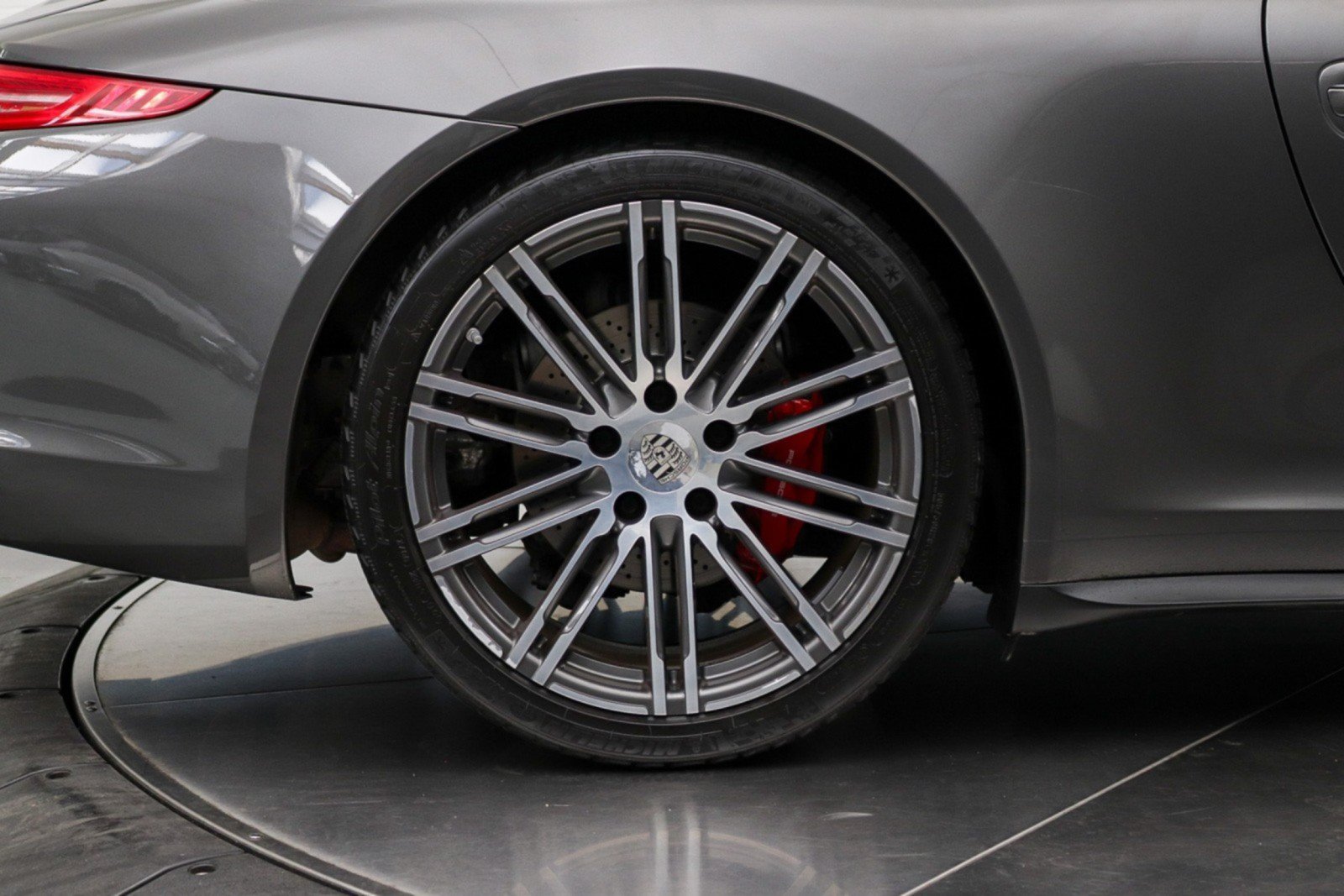 Used 2015 Porsche 911 Carrera 4S AWD/4WD image 22