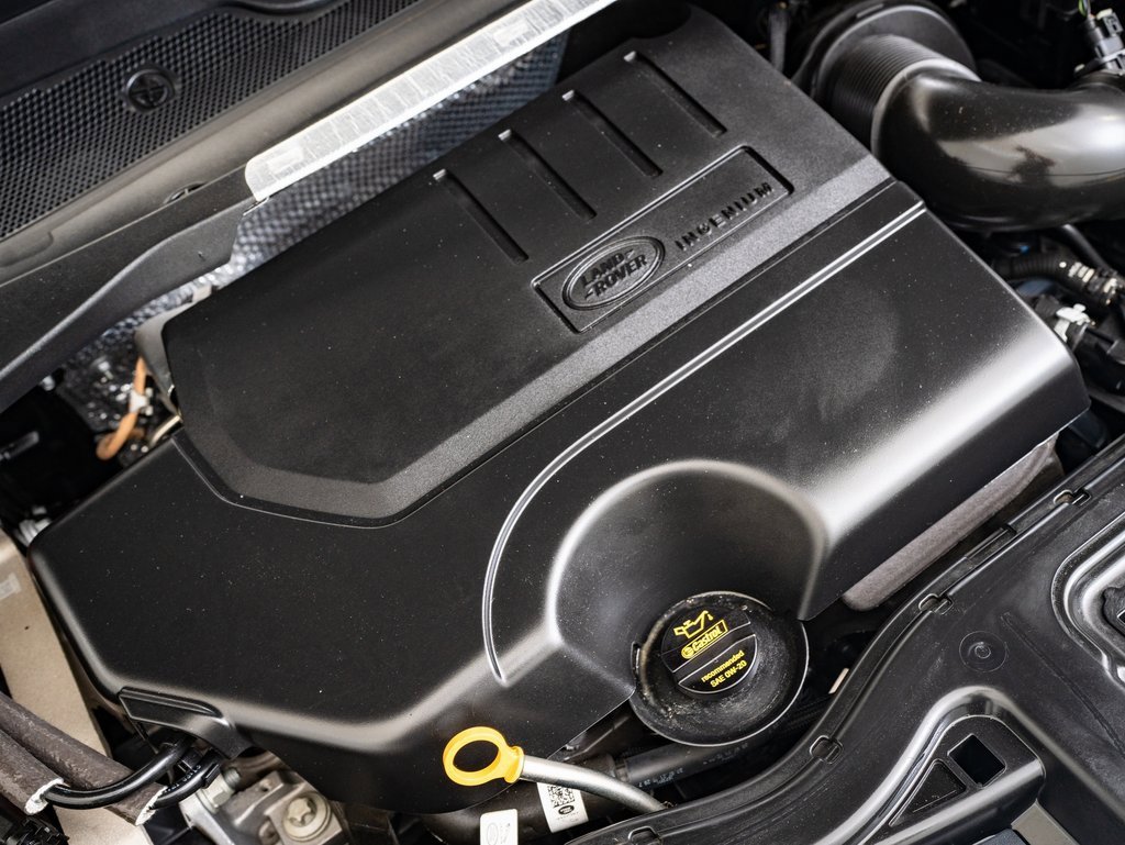 Used 2022 Land Rover Discovery Sport SE image 36