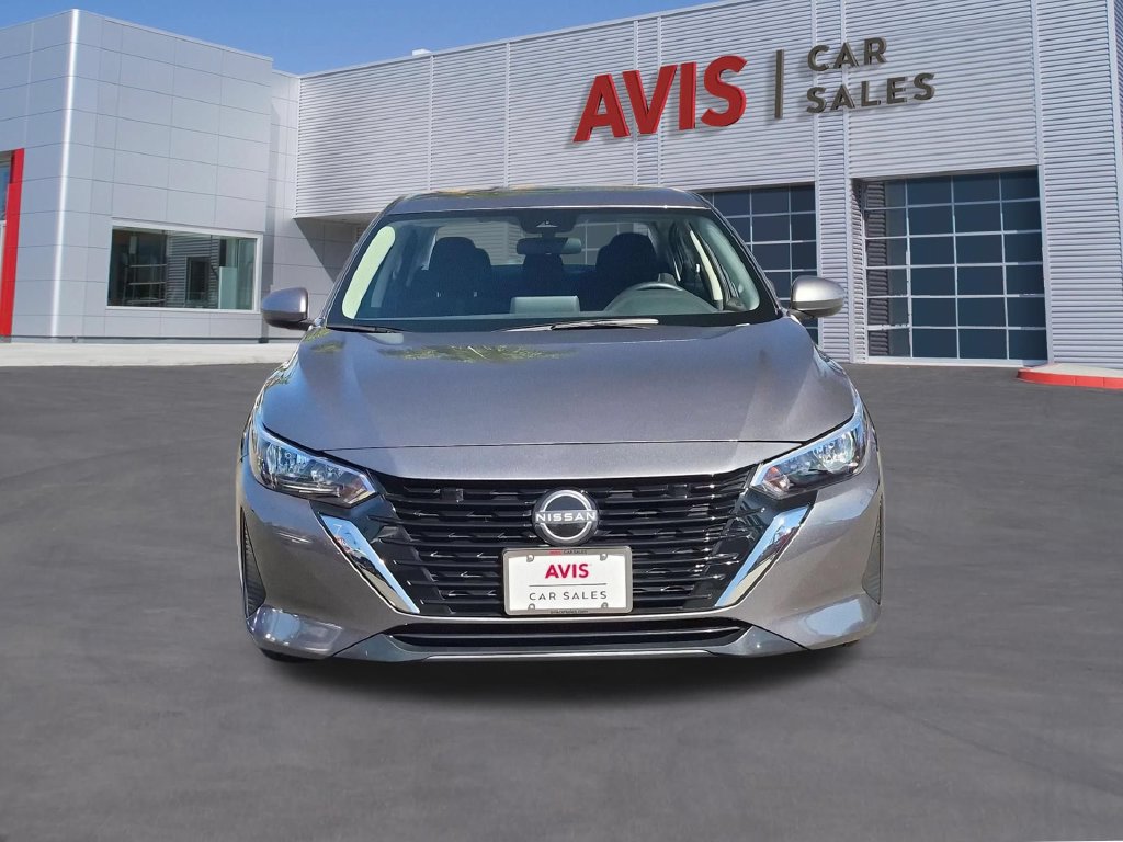 Used 2025 Nissan Sentra SV FWD image 2