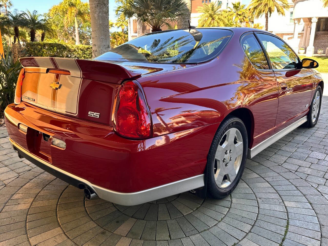 Used 2007 Chevrolet Monte Carlo SS w/ Silver Rally Stripe Package FWD image 31
