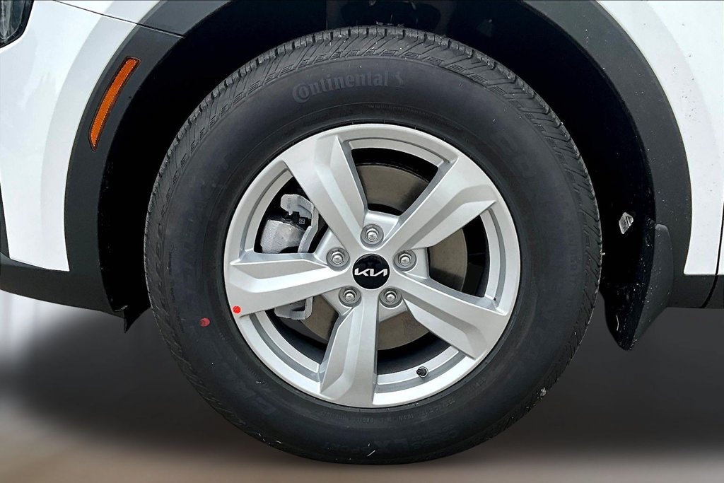 New 2026 Kia Sorento LX FWD image 13
