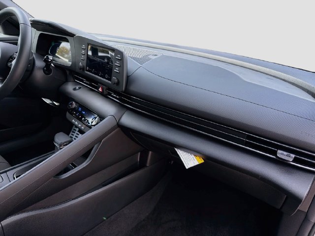 Certified 2026 Hyundai Elantra Sport FWD image 27