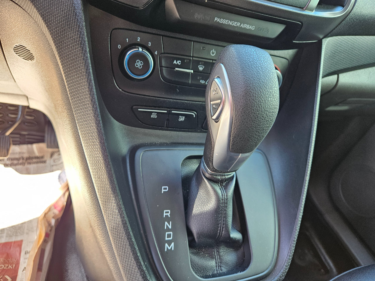 Used 2020 Ford Transit Connect XL image 12