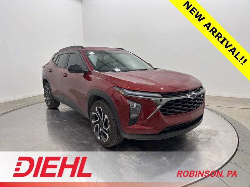 Used 2025 Chevrolet Trax RS w/ Sunroof Package