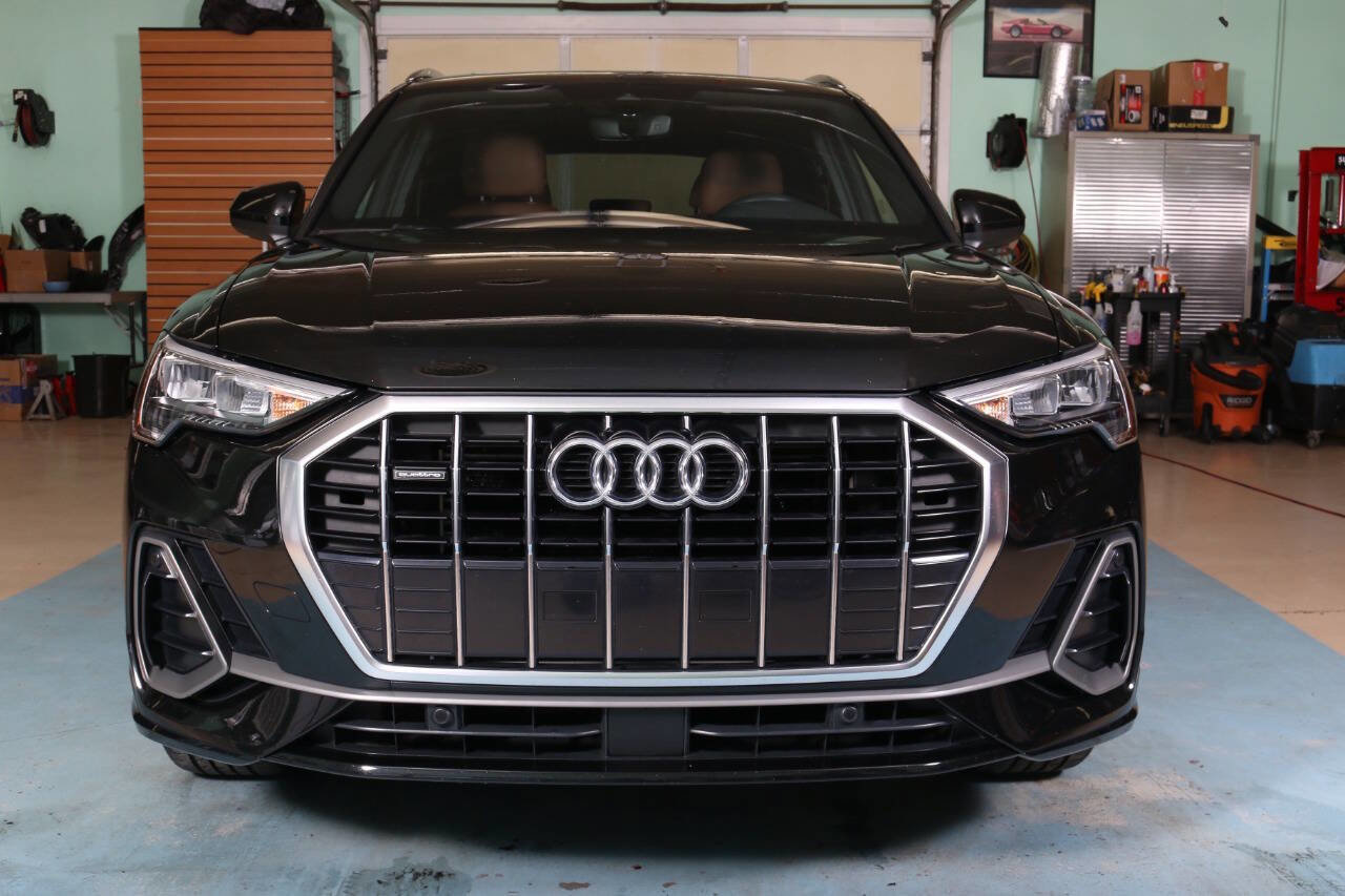 Used 2021 Audi Q3 2.0T Premium w/ Convenience Package image 2