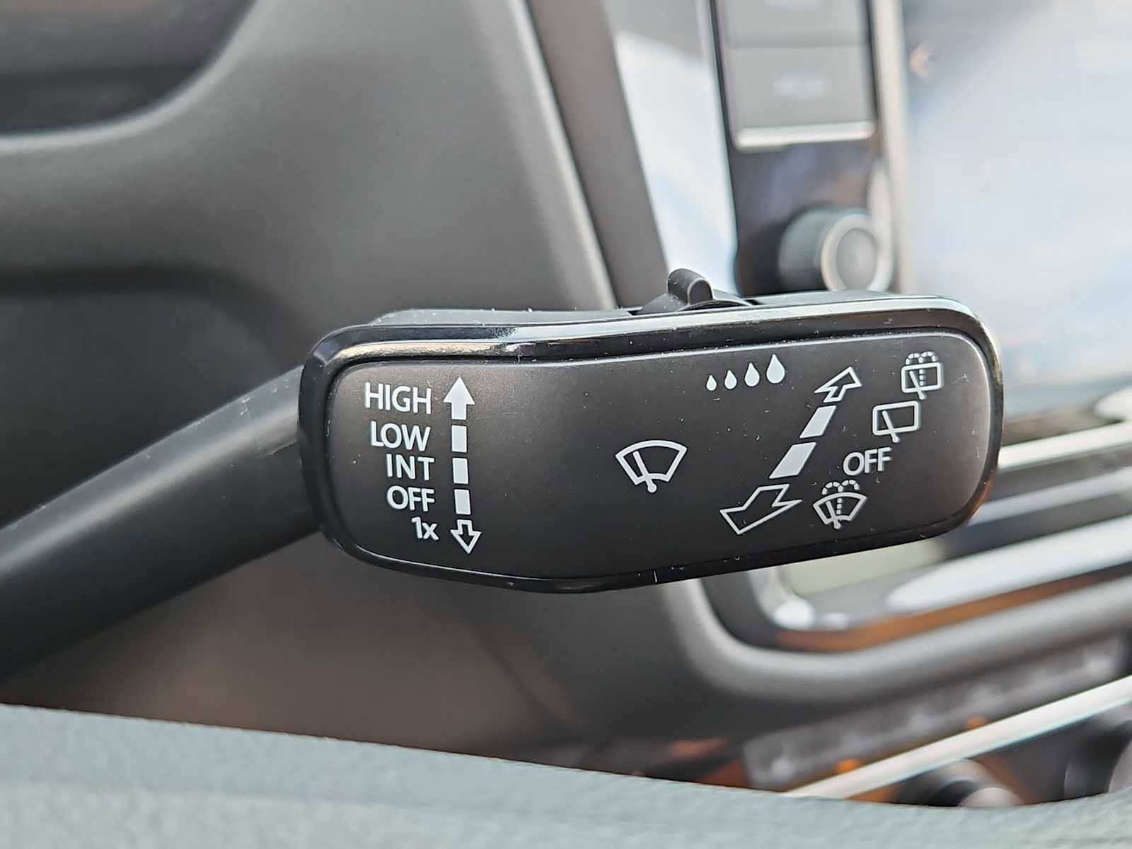 Used 2022 Volkswagen Tiguan S image 25