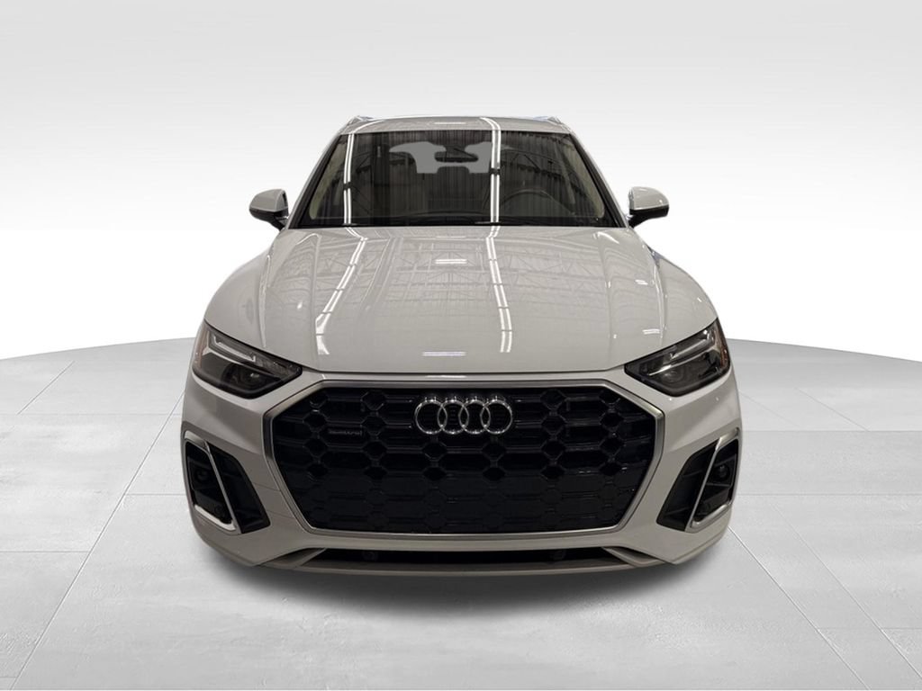 Used 2023 Audi Q5 e Premium w/ Convenience Package AWD/4WD image 8