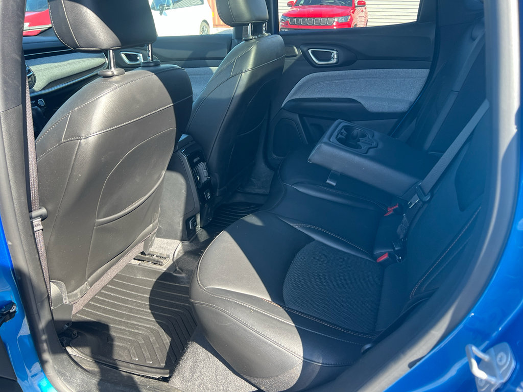 Used 2023 Jeep Compass Latitude w/ Sun and Sound Group image 14