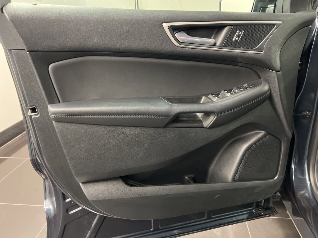 Certified 2024 Ford Edge SEL w/ Convenience Package AWD/4WD image 28