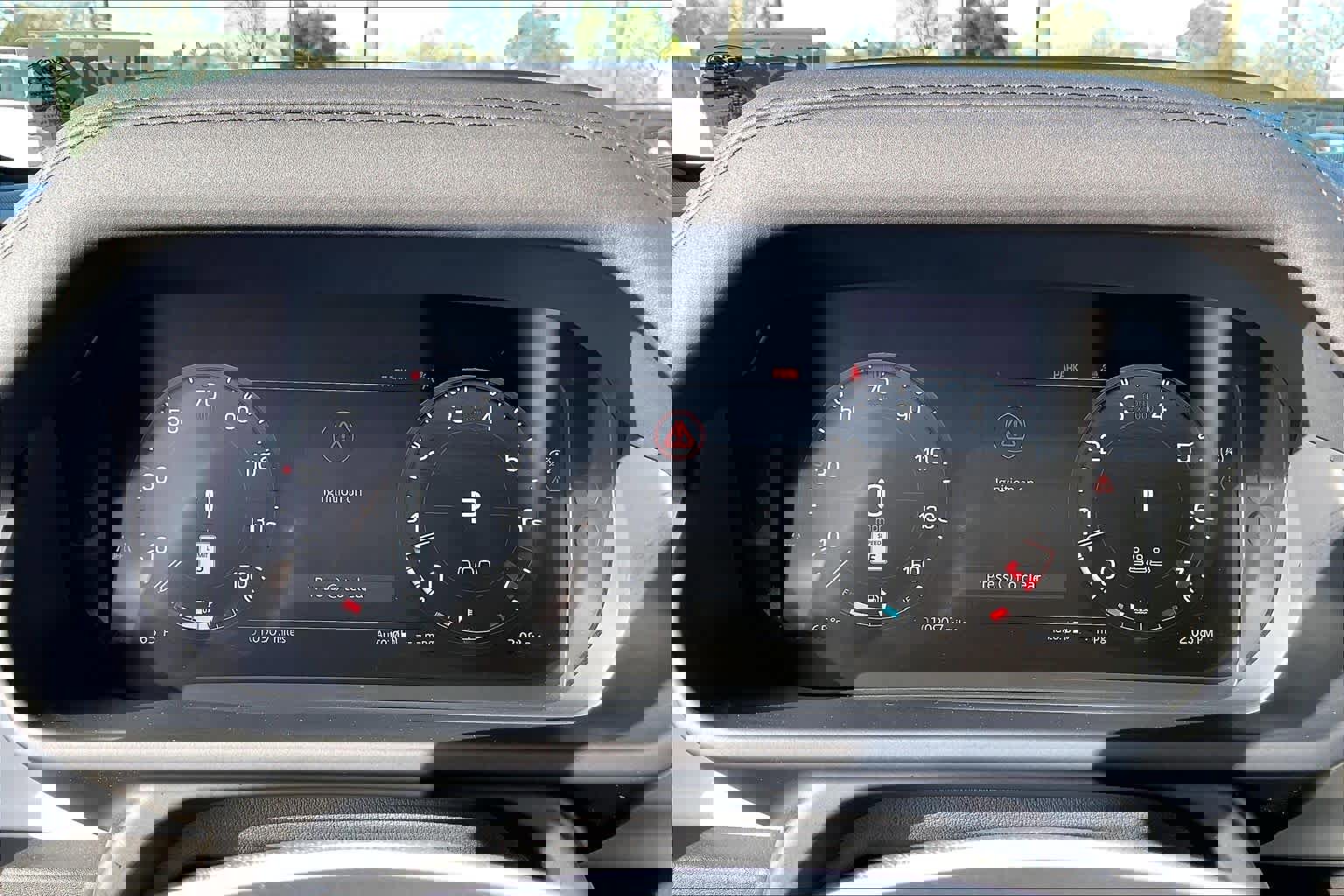 Used 2025 Land Rover Defender 110 S image 21