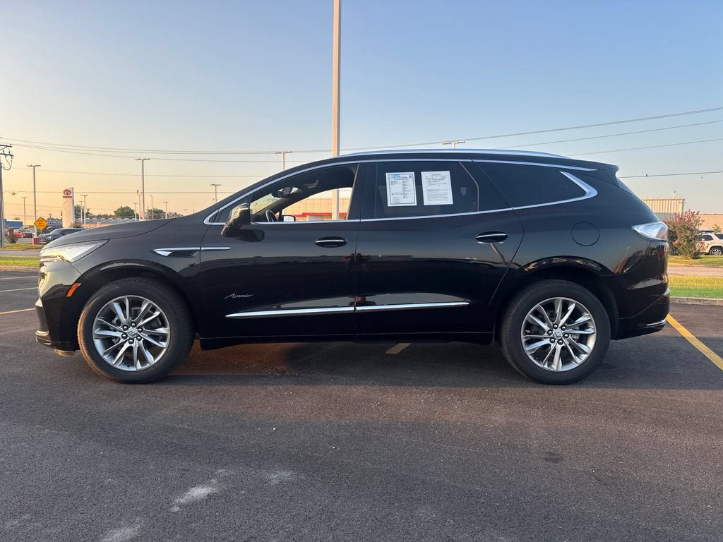Used 2024 Buick Enclave Avenir w/ Avenir Technology Package AWD/4WD image 3