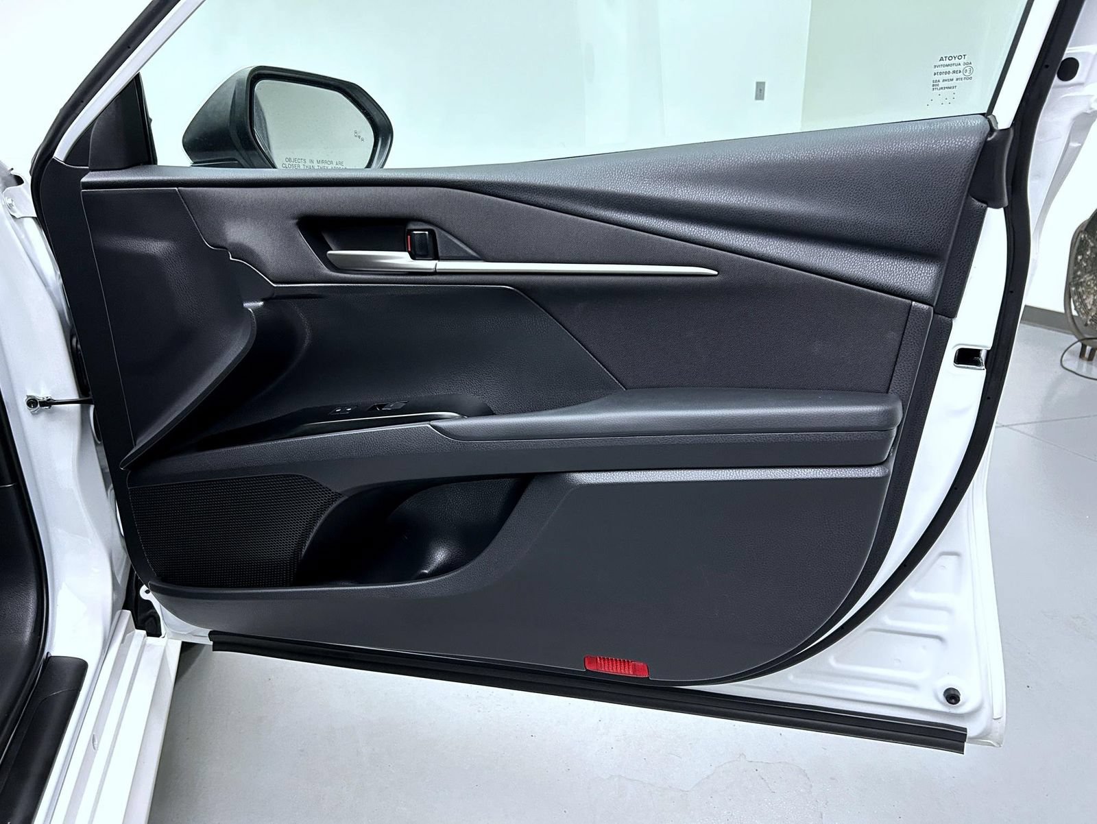 Used 2026 Toyota Camry LE FWD image 16