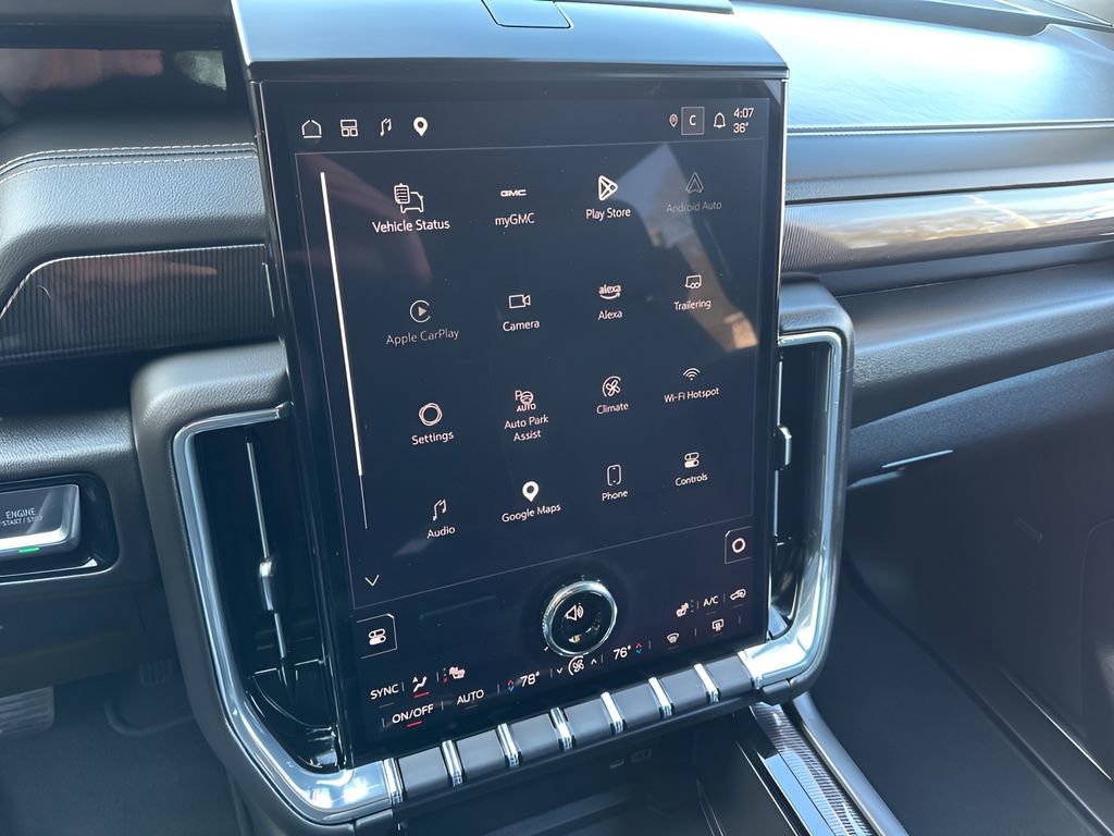 Used 2025 GMC Yukon XL Elevation w/ LPO, Elevation Black Package AWD/4WD image 40