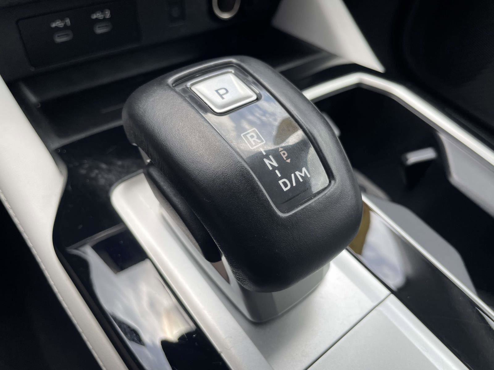 Used 2025 Mitsubishi Outlander SE FWD image 15