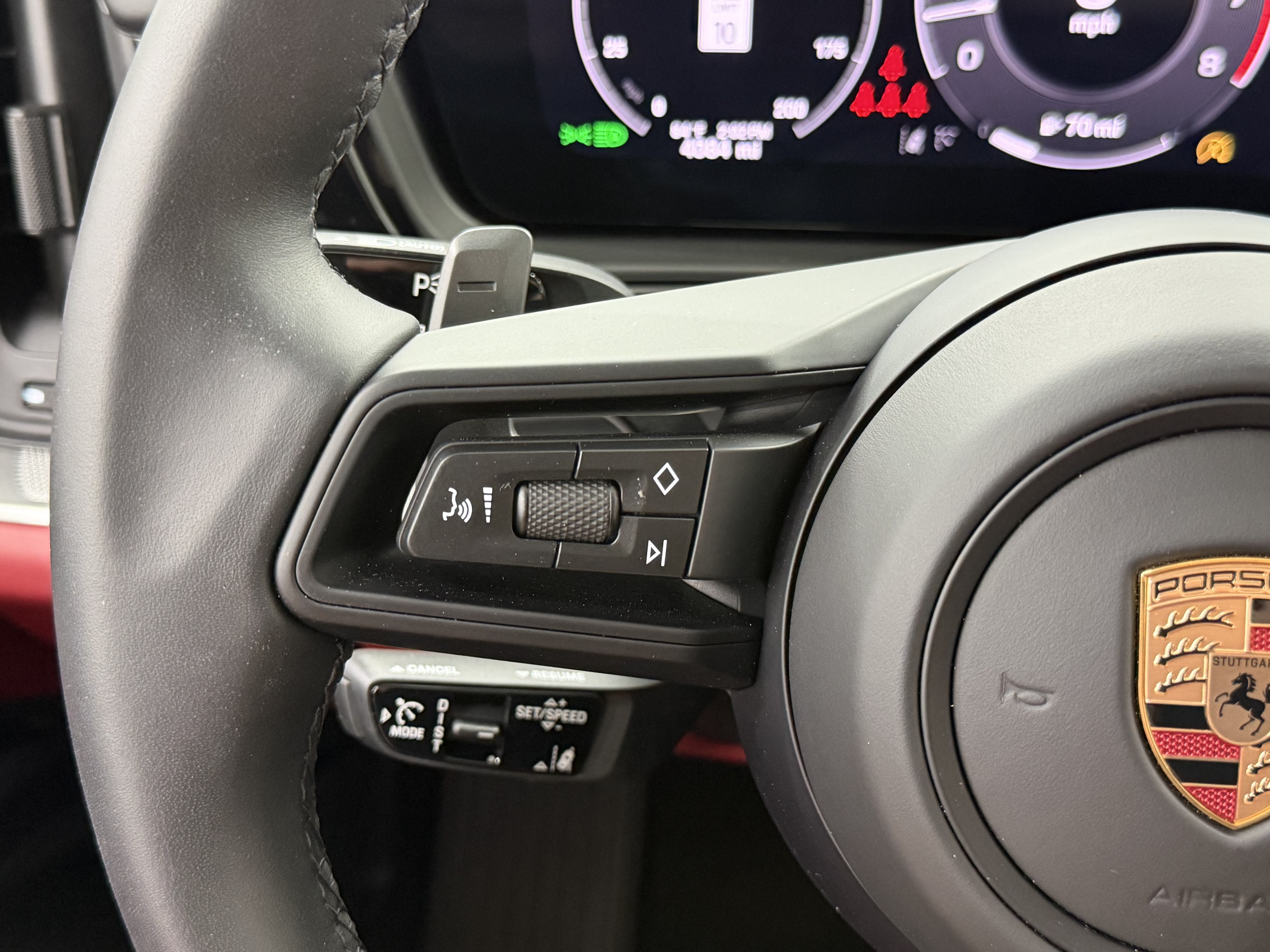 Certified 2025 Porsche Cayenne S AWD/4WD image 46