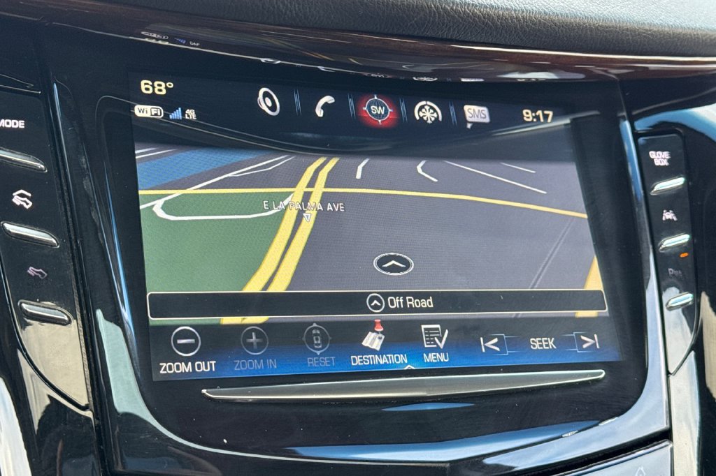 Used 2019 Cadillac Escalade Premium Luxury RWD image 4