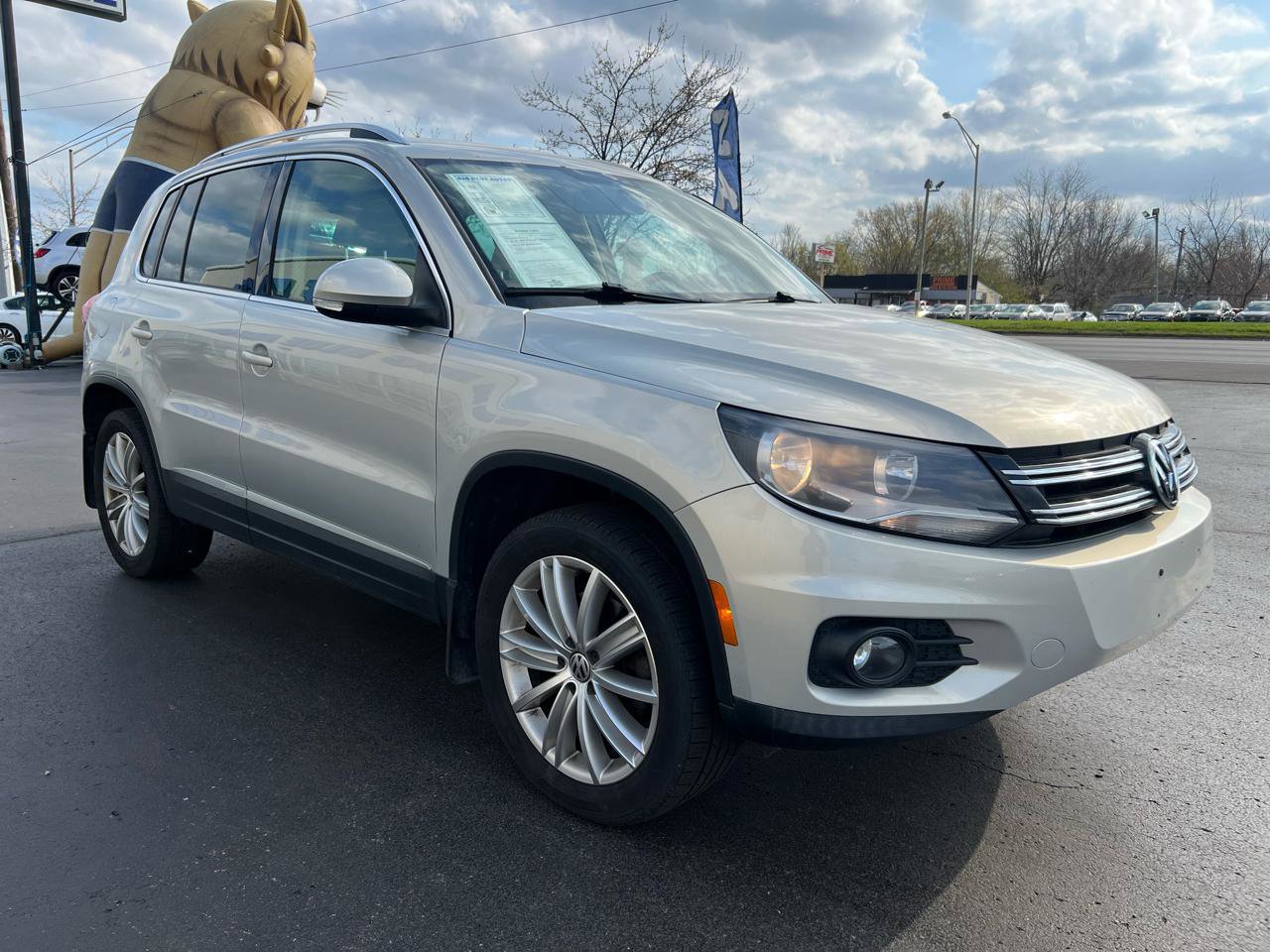 Used 2013 Volkswagen Tiguan SE AWD/4WD image 7