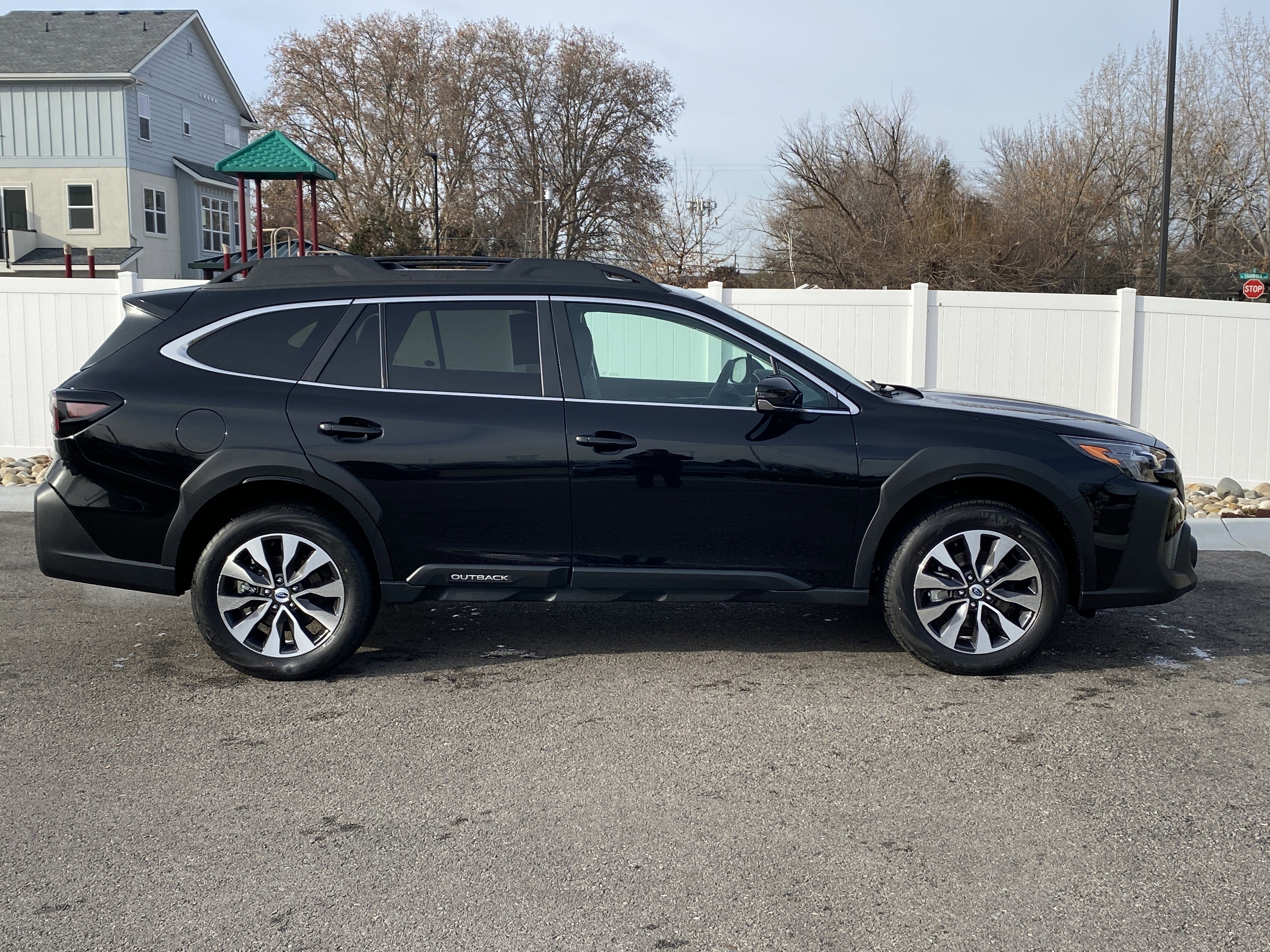 Used 2025 Subaru Outback Limited image 7