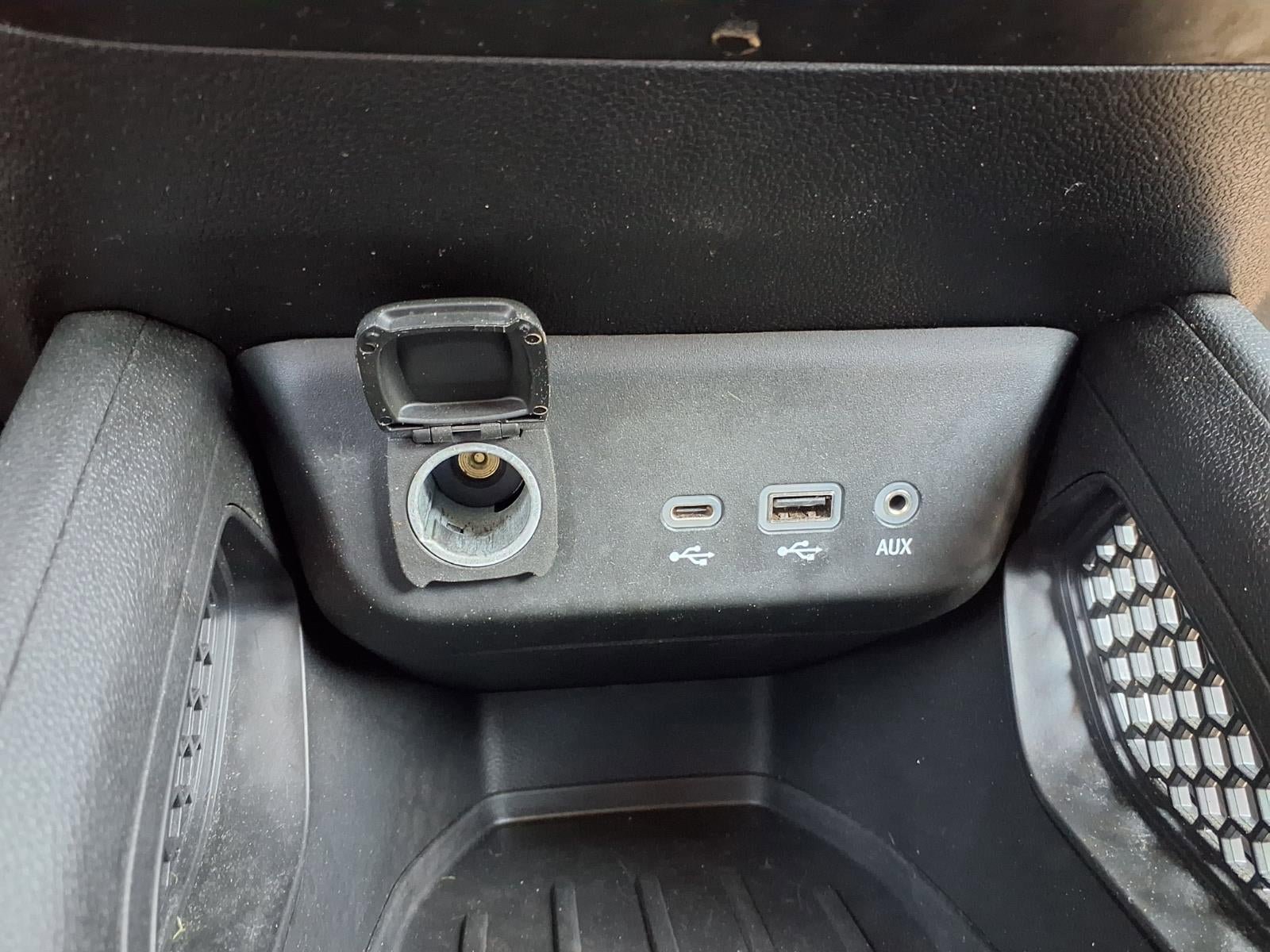 Used 2023 Chevrolet TrailBlazer LT w/ Convenience Package AWD/4WD image 9