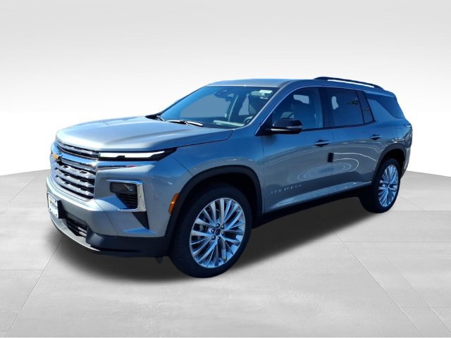 New 2027 Chevrolet Traverse LT w/ LPO, Floor Liner Package FWD image 4