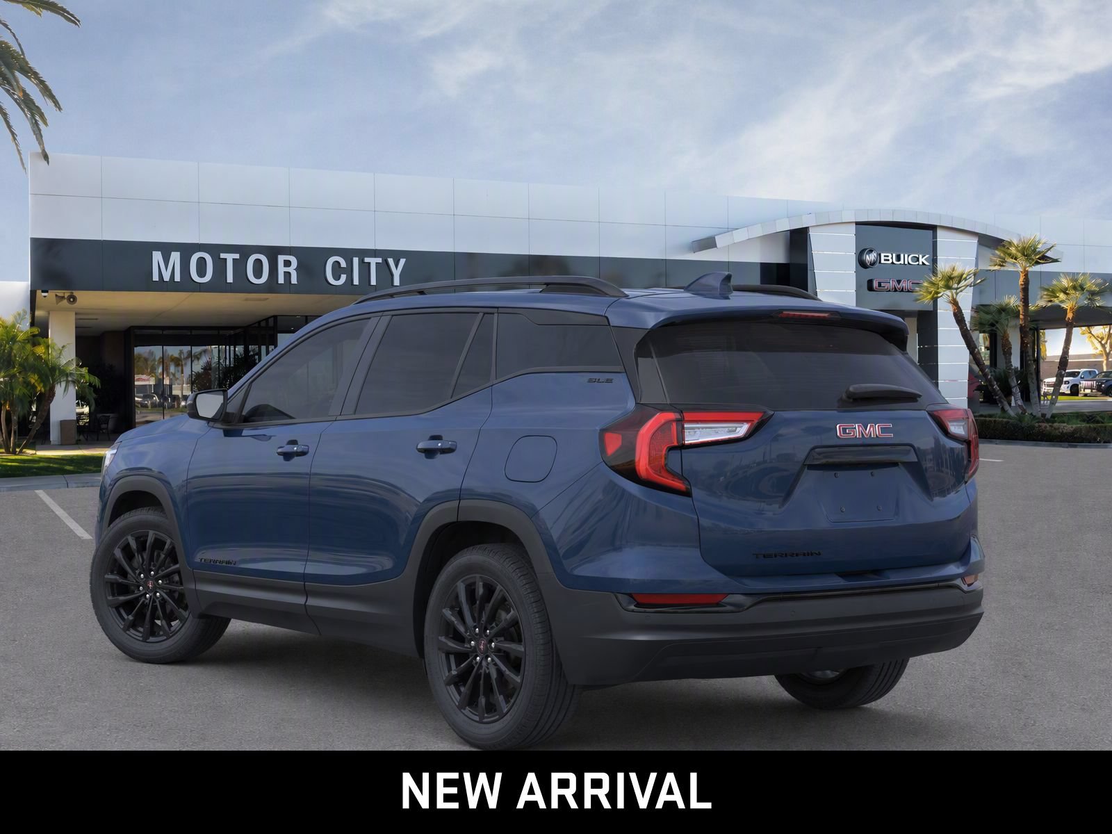 Certified 2024 GMC Terrain SLE w/ Elevation Edition FWD image 3