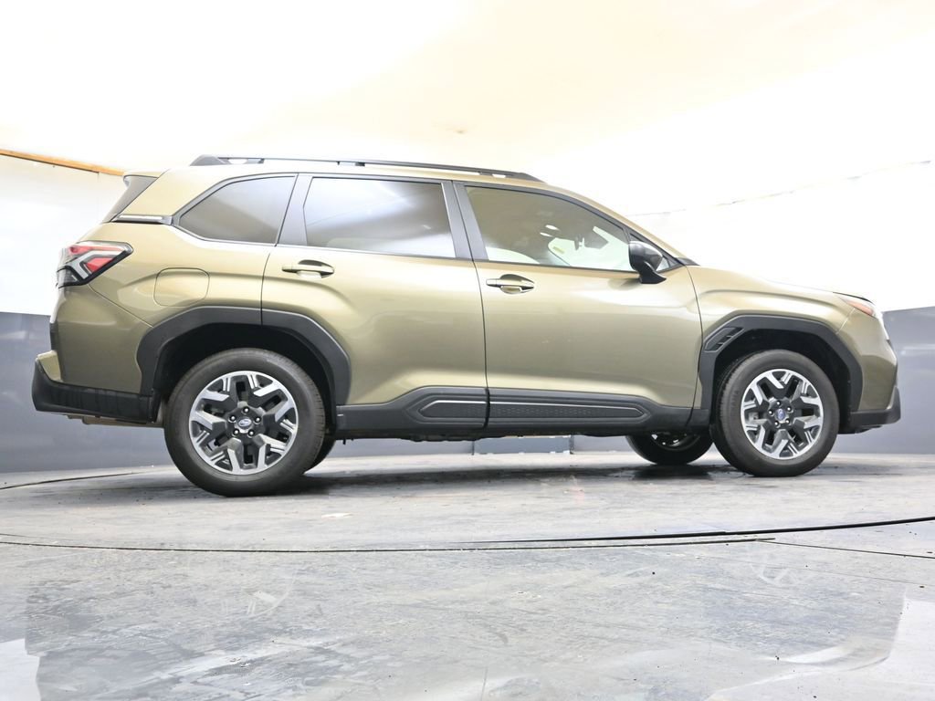 Used 2025 Subaru Forester Premium AWD/4WD image 35