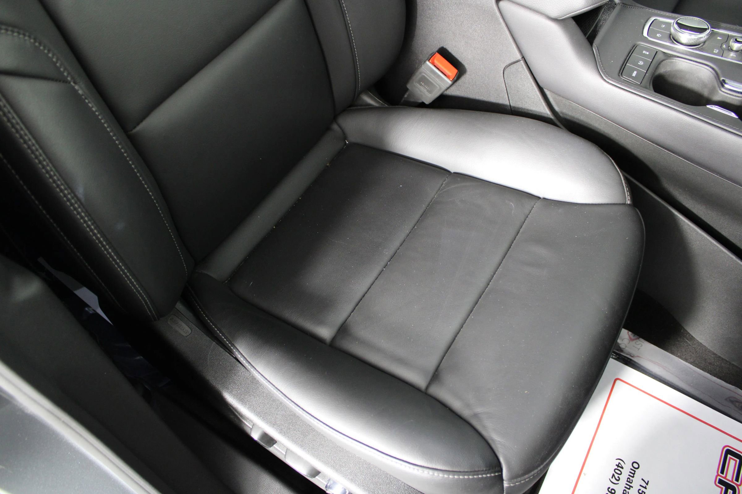 Used 2024 Cadillac XT4 Premium Luxury image 38