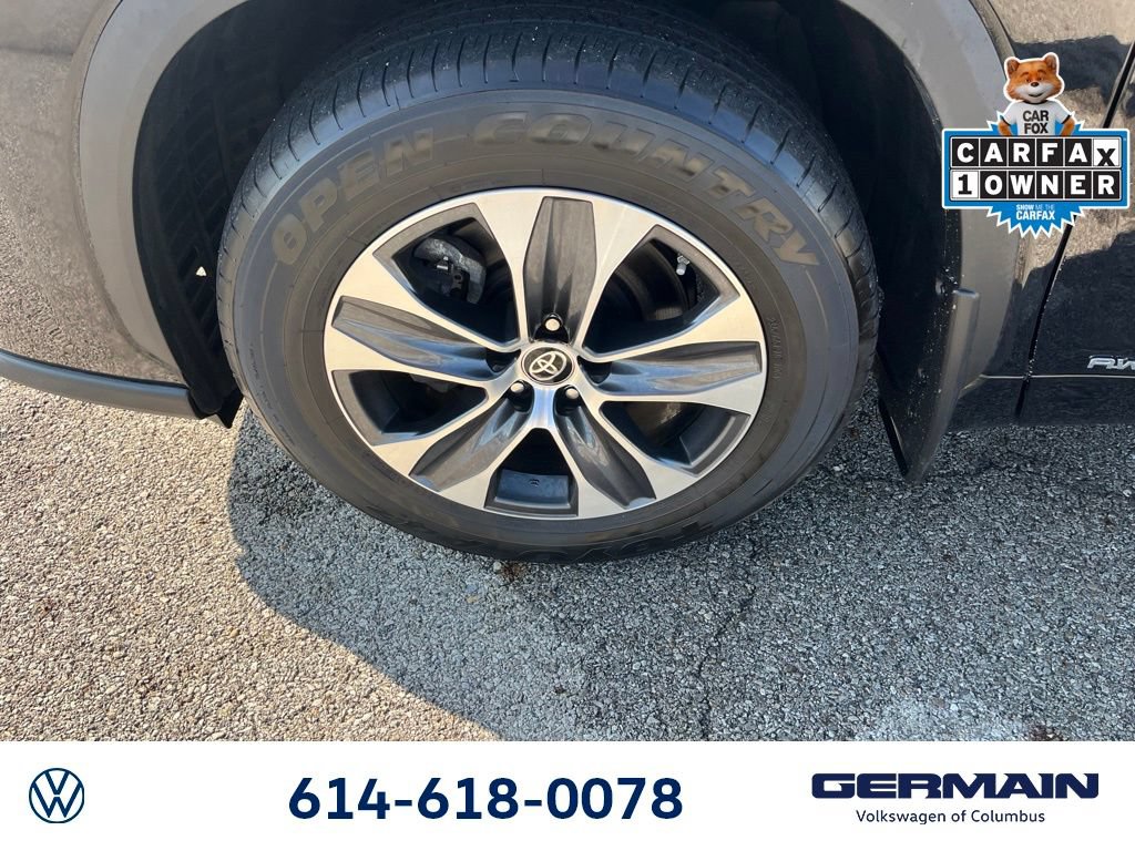 Used 2024 Toyota Highlander XLE AWD/4WD image 18