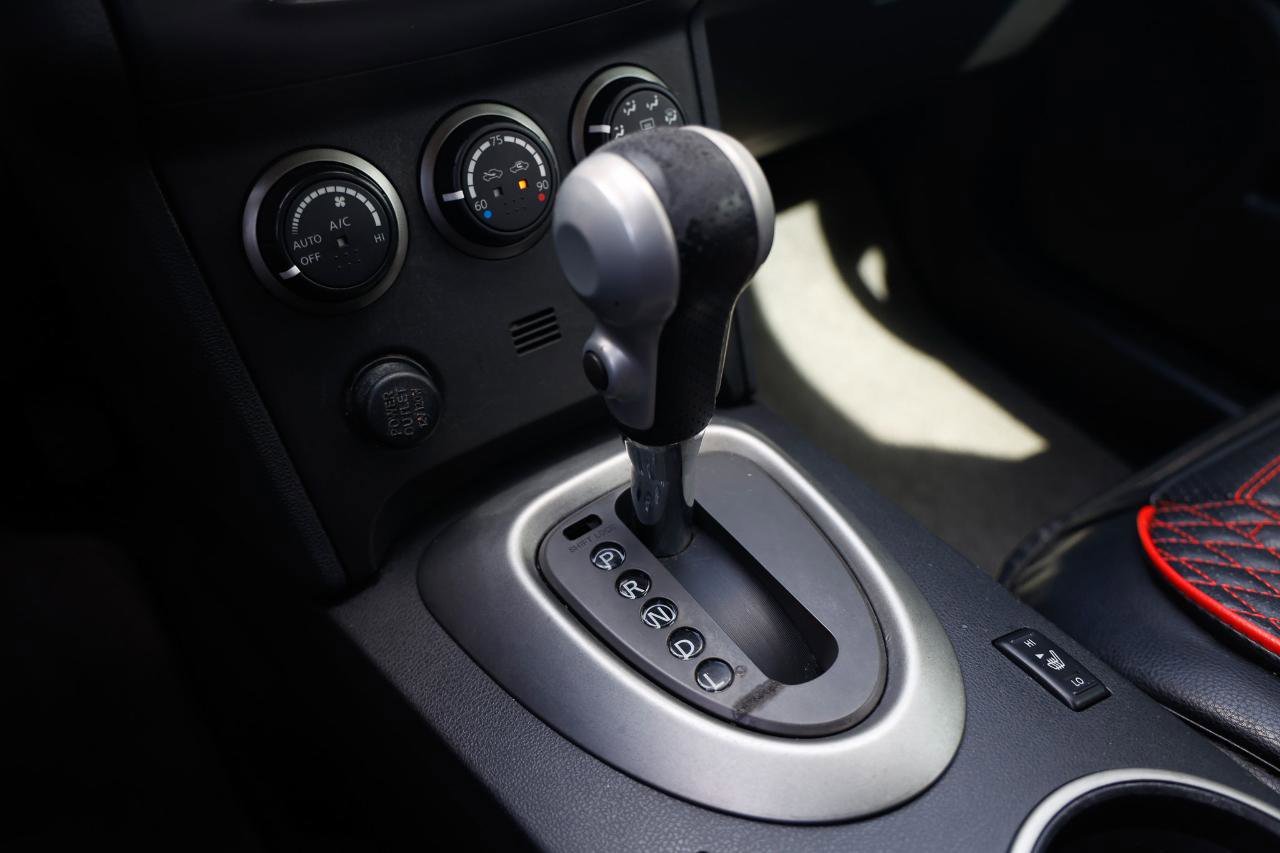Used 2011 Nissan Rogue SV w/ SL Pkg image 37