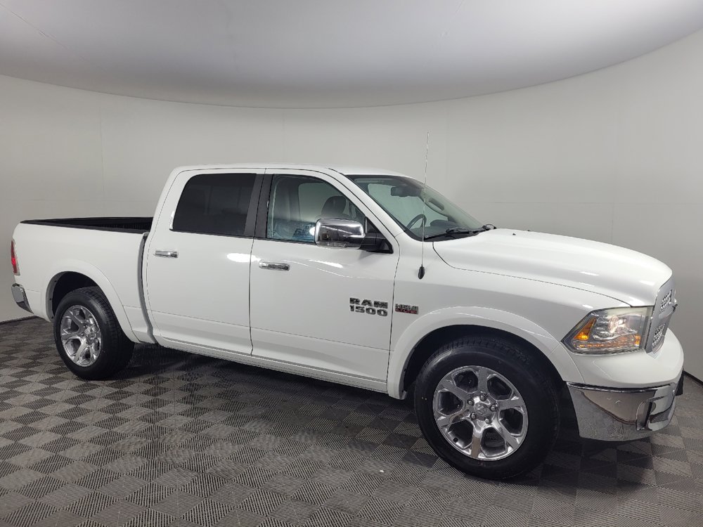 Used 2014 RAM 1500 Laramie w/ Convenience Group RWD image 11