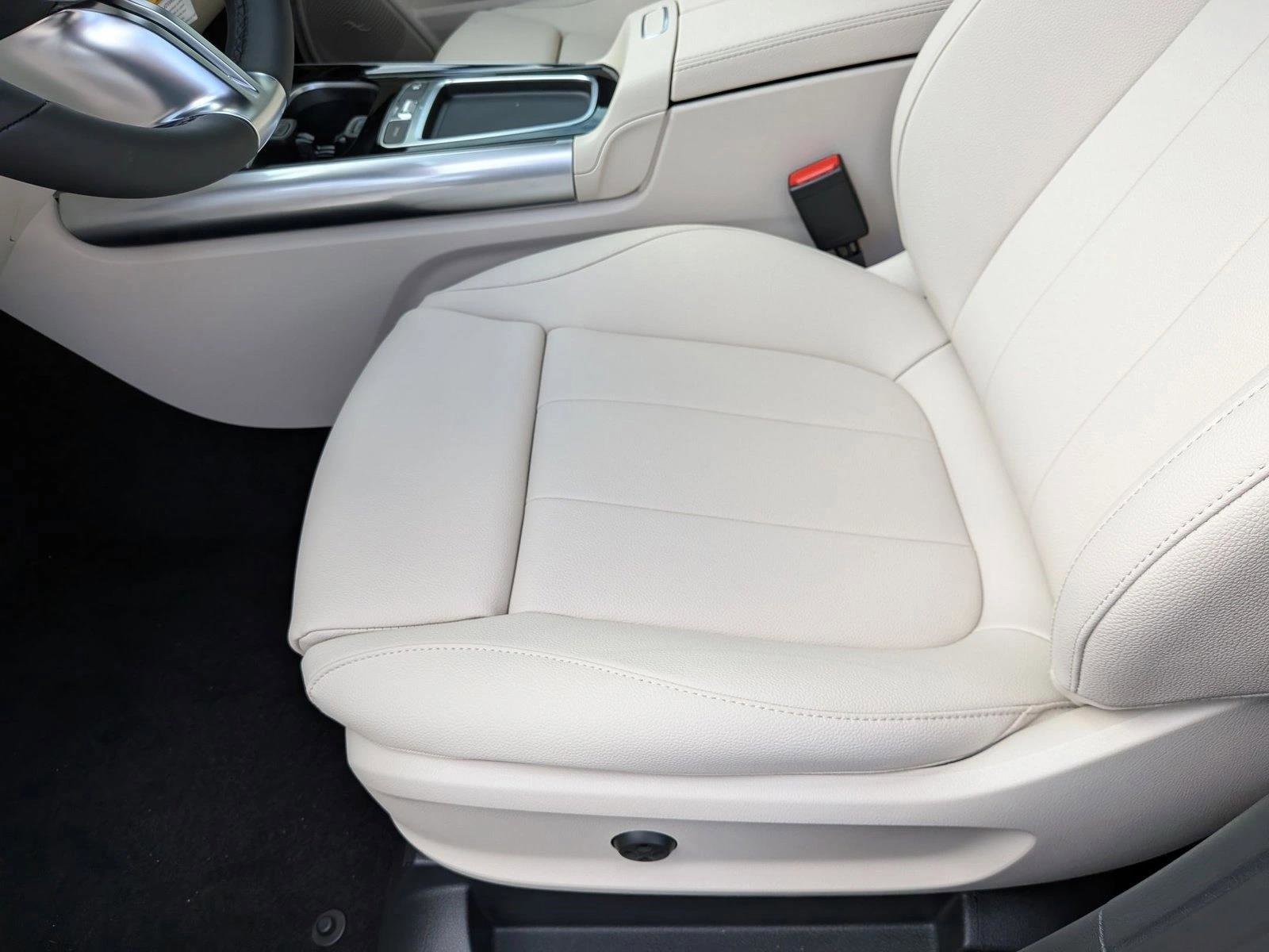 New 2026 Mercedes-Benz GLA 250 image 4