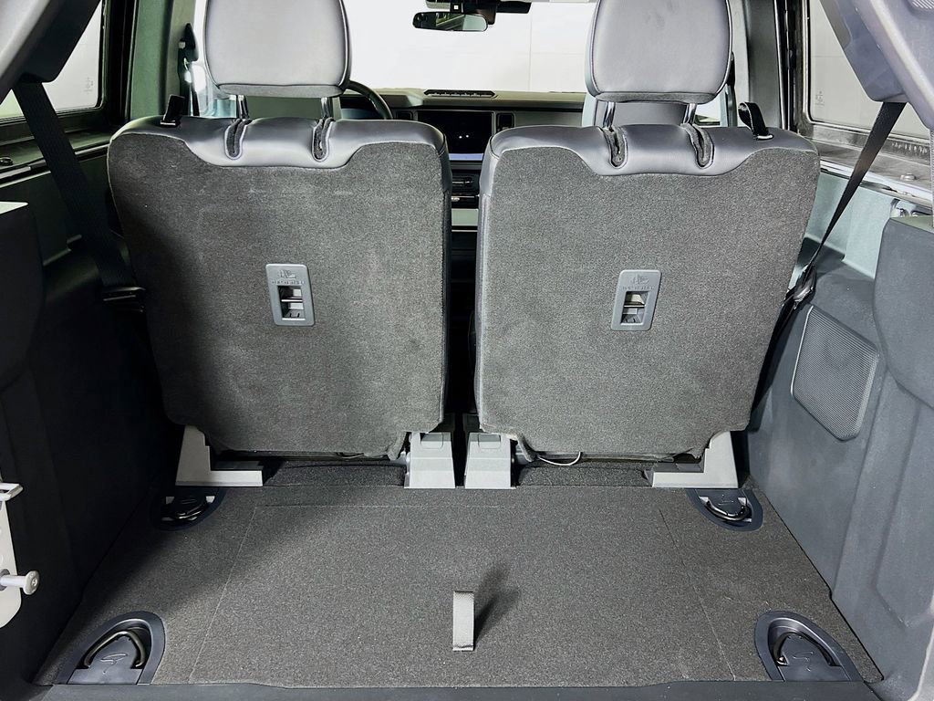 New 2025 Ford Bronco Badlands image 13