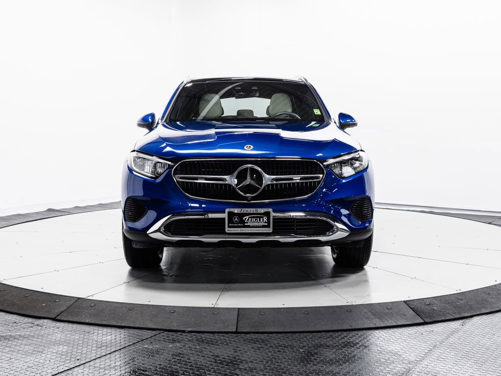 Used 2025 Mercedes-Benz GLC 350e 4MATIC w/ Driver Assistance Package image 2