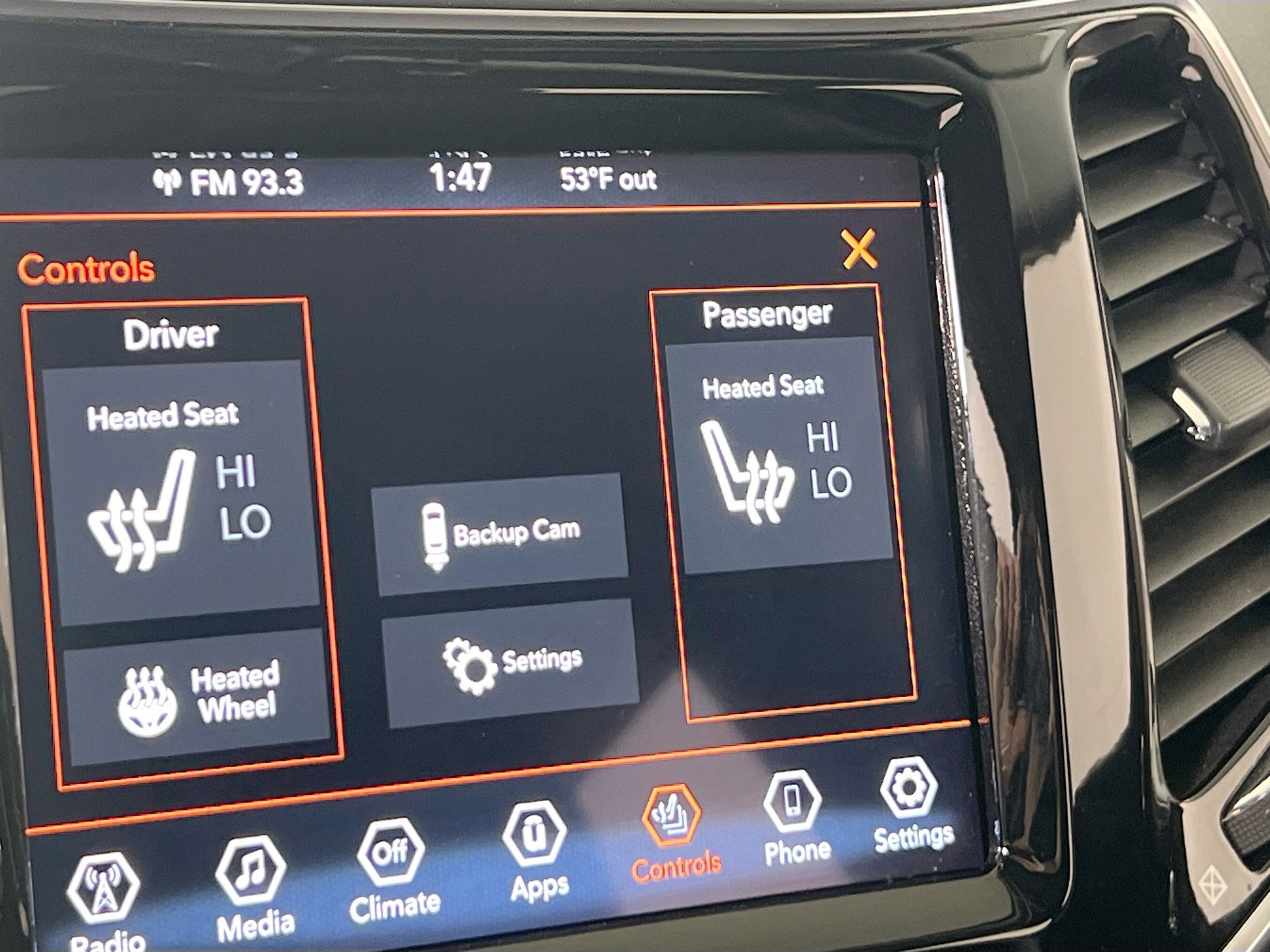 Used 2022 Jeep Cherokee Limited image 17