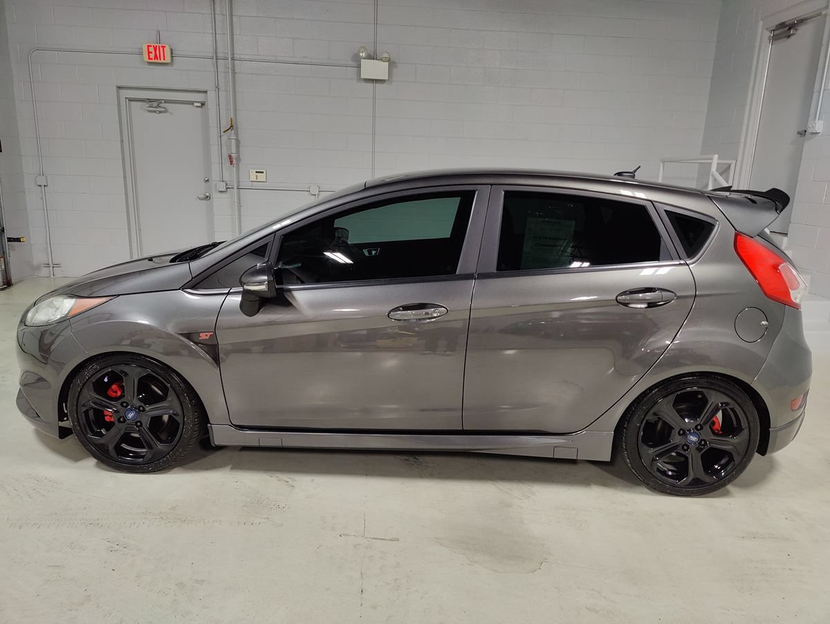 Used 2017 Ford Fiesta ST w/ ST Recaro Package FWD image 18