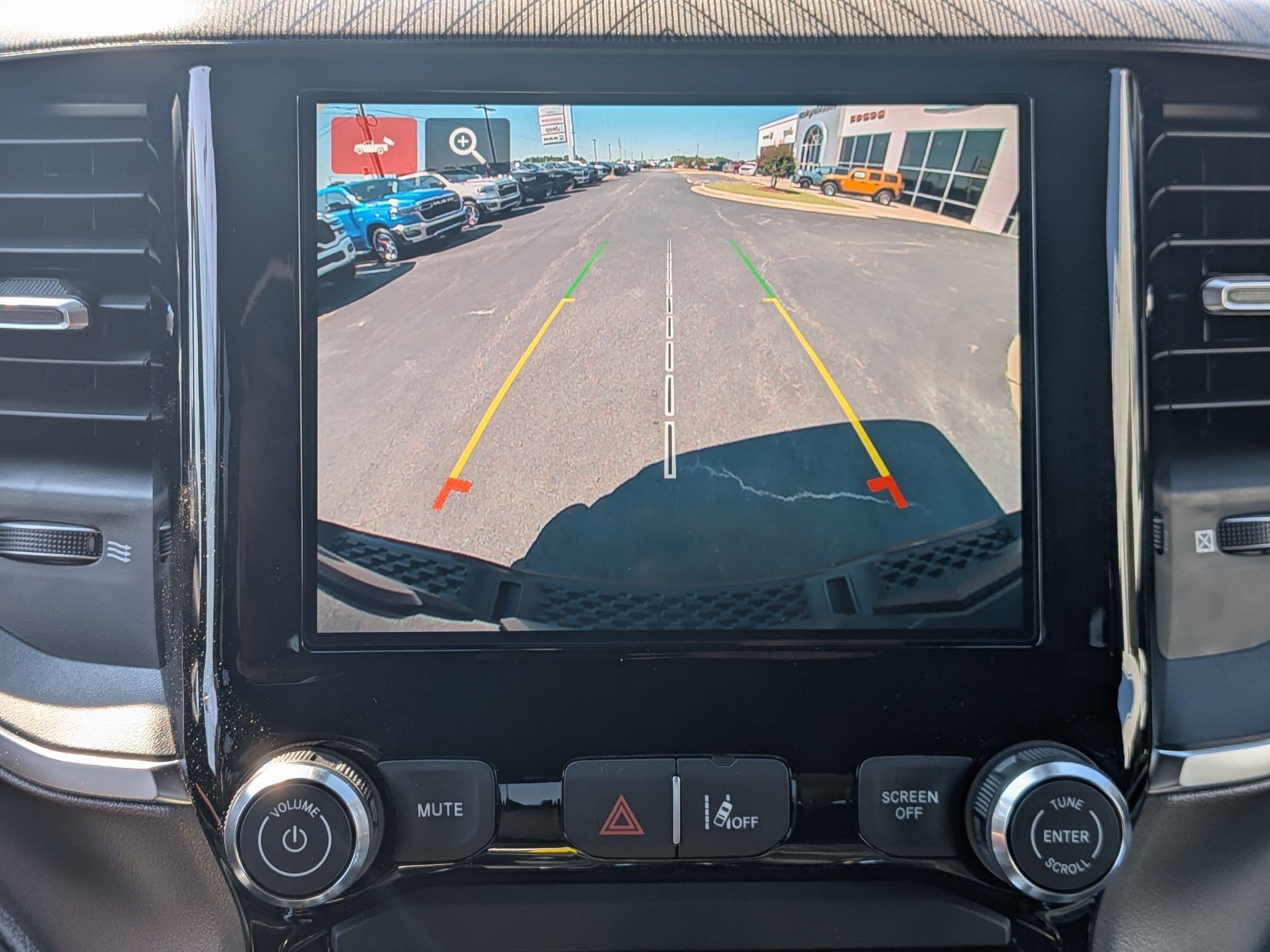 New 2026 RAM 1500 Express AWD/4WD image 18