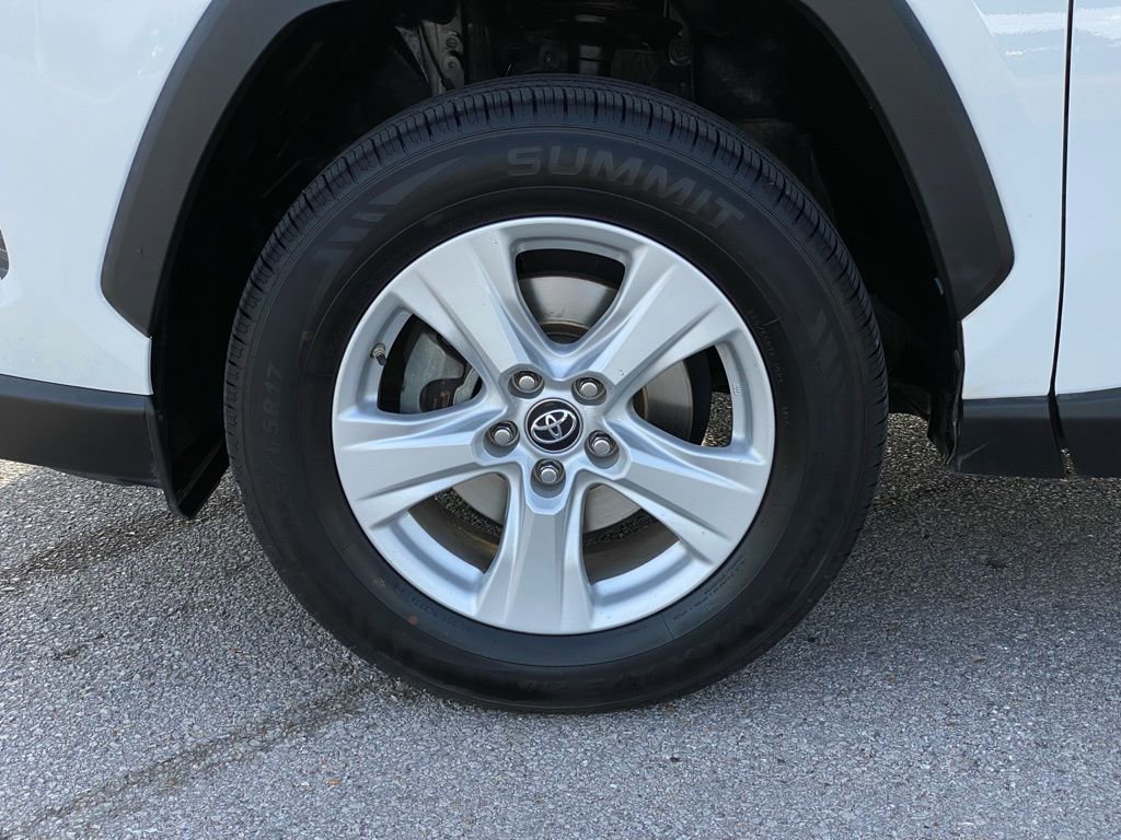 Used 2019 Toyota RAV4 XLE w/ Convenience Package image 32