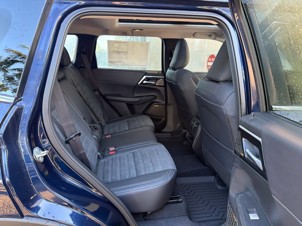 New 2026 Mitsubishi Outlander SE FWD image 26